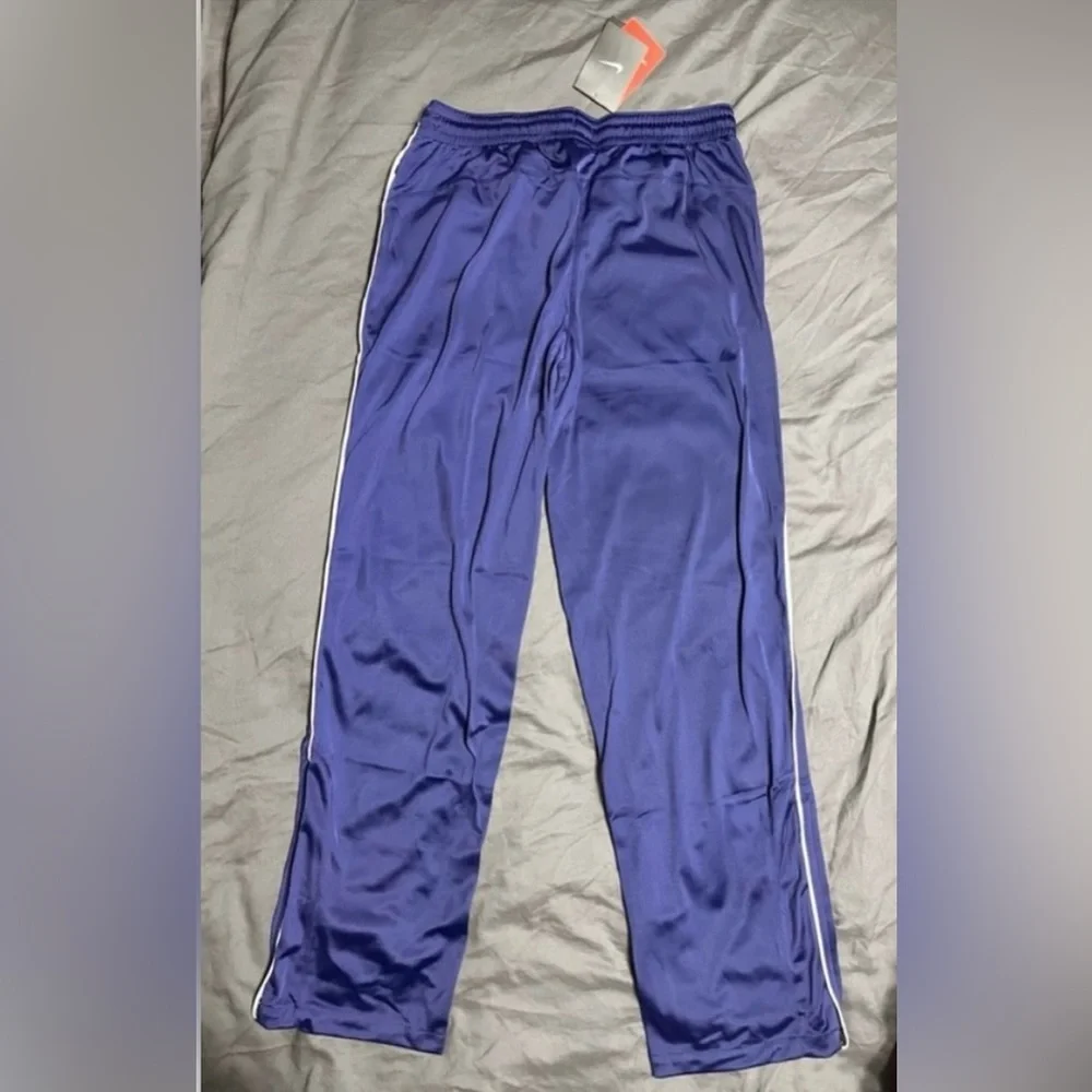 Nike purple athletic